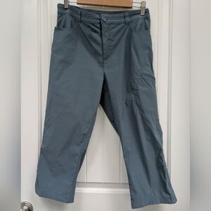 Eddie Bauer Women's Slate Rainier Capri Tech Pant